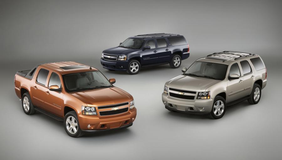  Chevrolet Suburban 2007 года  (фото 2 из 31)